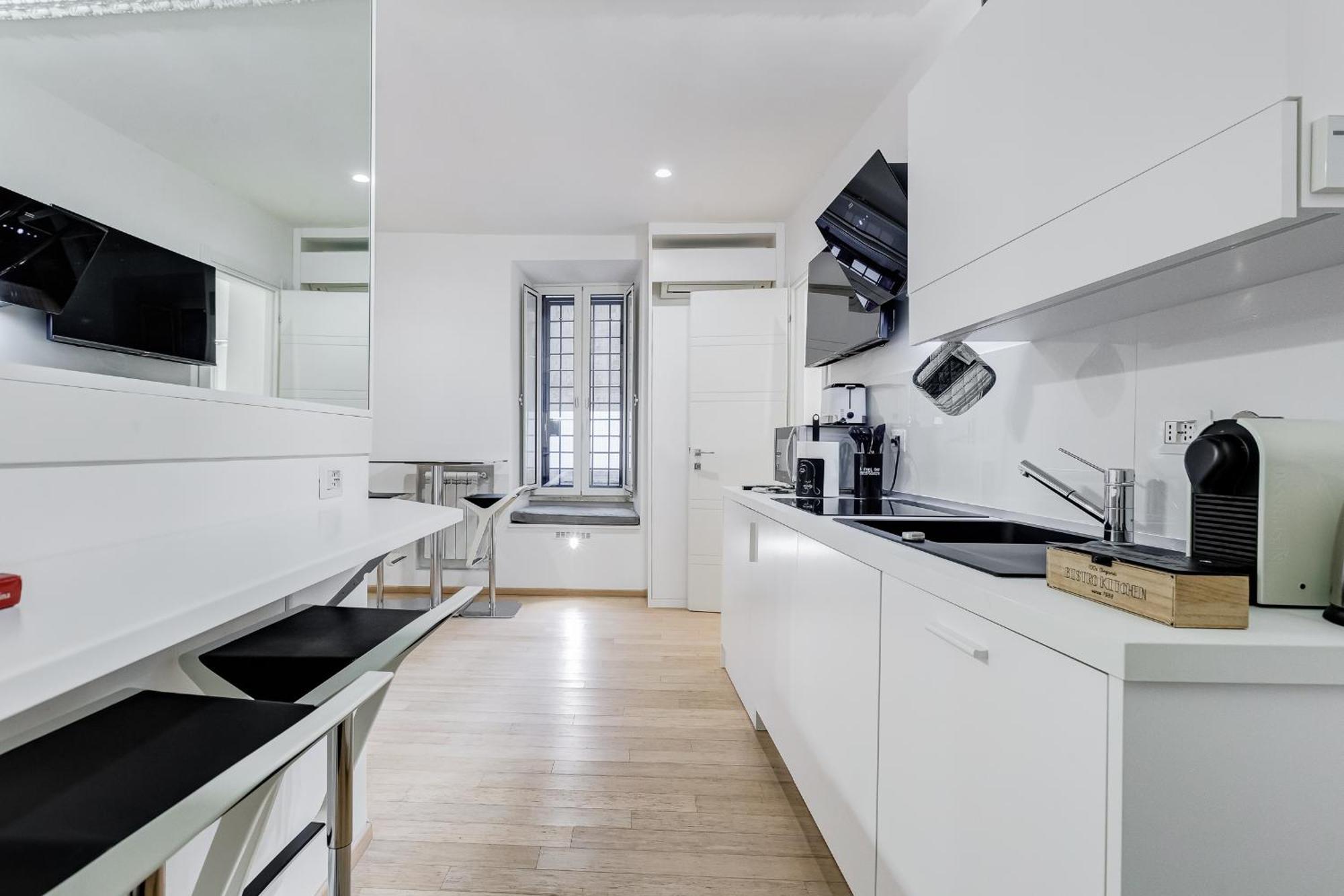 Colosseum Charming Monti District With Jacuzzi Apartamento